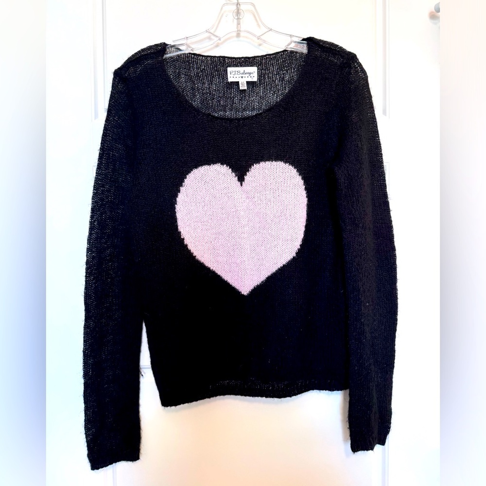 Cute little sheer 💓 shirt